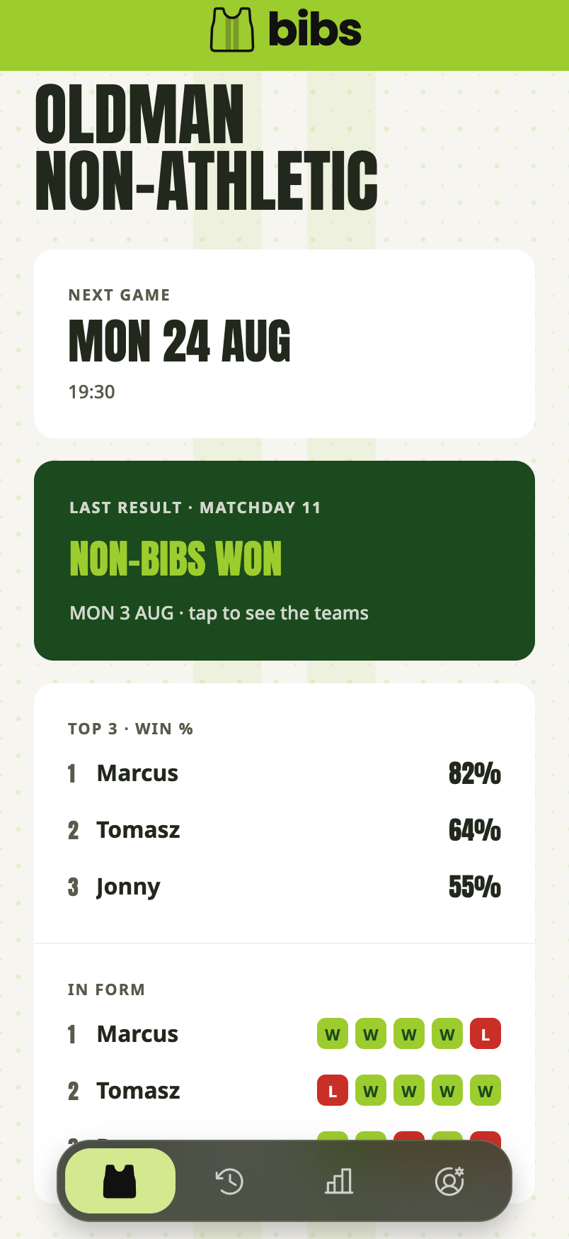 What a player sees with an invite link: the next game, the last result, the top three by win percentage and the in-form list, with no squad tab and nothing to edit